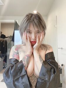 kniveschauu exclusive onlyfans leaked nudes