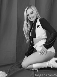 Blakeblossomxxx new hot onlyfans leaked nudes