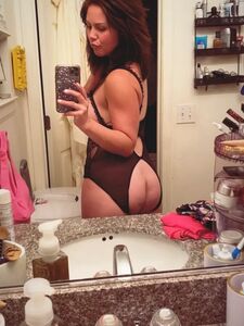SweetSarah aka @yourfavladyyyy Onlyfans Leaks Nude Photos