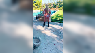 Britney Spears Teasing While Wearing Bikini Outdoor Video