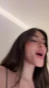 Madison Beer Hot Singer With Big Boobs Teasing Video