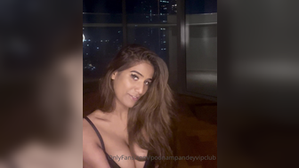 Poonampandeyvipclub Asian Bae Teasing Her Fans OnlyFans Leaked Video