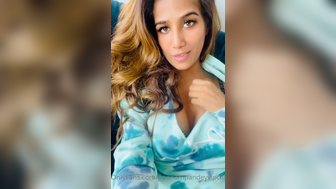 Poonam Pandey Horny Beauty Live Onlyfans Video