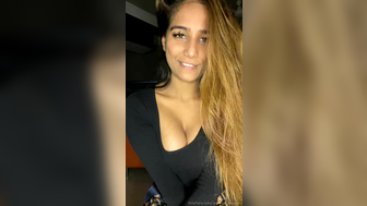 Poonam Pandey Shy Indian Chatting to Her Fans in Live Onlyfans Video