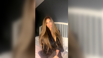 Poonam Pandey Naughty Indian Model Tease Her Friends OnlyFans Video