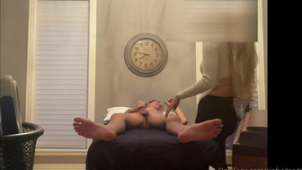Sinfuldeeds Masseur Start to Give Passionate Handjob to a Asian Cock Onlyfans Video