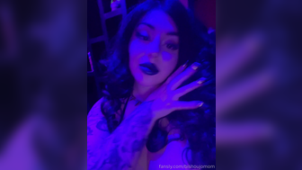 Bishoujomom Naughty Busty Ready to Tease in Cosplay Fansly Video