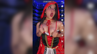 AndyyTok Sexy Girl Hot Dance And Shows Tits TikTok Video