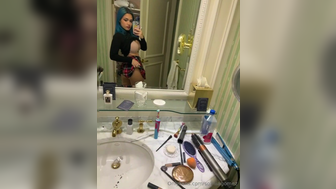 Sofiiiagomez Lifting Up Her Mini Skirt And Show Ass Onlyfans Video