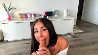 Littlelianna Cam Girl Sucking Toy Dick Hard Onlyfans Video