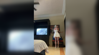 STPeach Ass Skirt High Heels Fansly Video Leaked