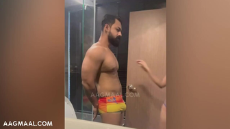 Horny Indian Babe Gets Her Pussy Fucked hard On the Bathroom By Her Bf Leaked Cam Video