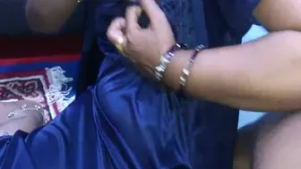 Desi Boobs Porn Video Of Nitiwali Aunty
 Indian Video