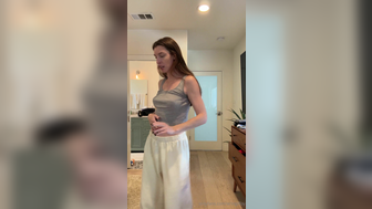 Erin Gilfoy Gets Exposed Her Tits and Ass While Try on New Dresses Onlyfans Video