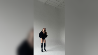 Anna Tsaralunga Naughty Model Showing Her Tits and Soft Booty Cheeks During Photoshoot Video