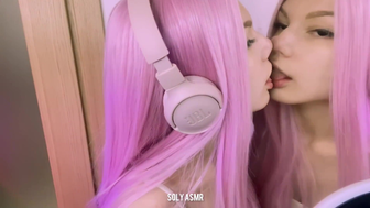 Soly asmr Pink Hair Babe Licking Mirror Hot ASMR Video