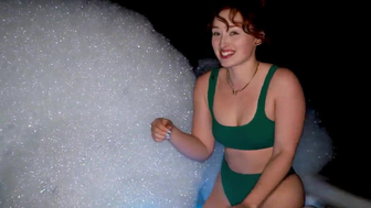 JackAndJill Gets His Big Dick Blow On 4Some With 3 Goth Sluts On A Pool Onlyfans Leak