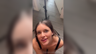 Aleshiaxxx Giving Passionate Sensual Blowjob to a Guy She Like Onlyfans Video