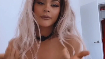Kristen Hancher Shows her Amazing Figure and Tits After Getting Naked on Cam Onlyfans Video