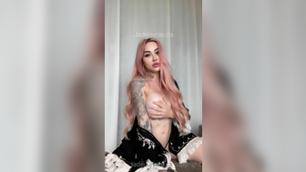 Jade Lavoie Aka Jadelavoie Nude Boobs Playing And Pussy Hump On Bed Onlyfans Video