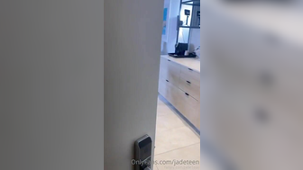 Jadeteen horny secretary Fucks Her Boss creampie