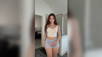 Summerxiris Teasing Her Curvy Booty And Hard Nipples Leaked Onlyfans Video