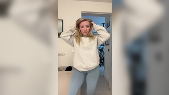 Blondeadobo Taking Off Her Gym Suit Before Flashing Curvy Tits And Ass Onlyfans Video