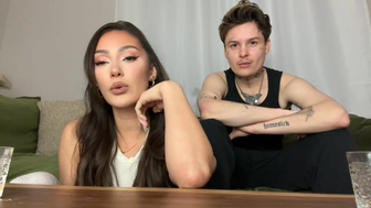 Francesca Farago And Her Bf Talking To Their Fans Live Video