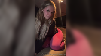 Fiaaxvip Takes Out Her Big Boobies And Spreading Big Ass While Sucking Dildo Onlyfans Video