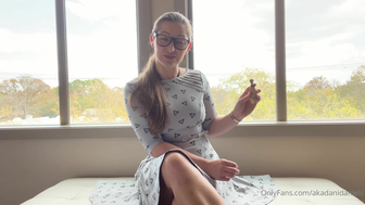 Dani Daniels nerdy Babe Fingering Pussy Hard While Her Boobs Bounces Onlyfans Video