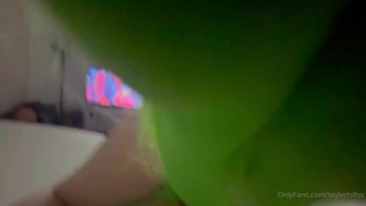 Tayler Hills Bubble Butt baby Enjoy Bouncing on a Cock Onlyfans Video