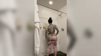Ravengriim Gets Exposed her Massive Bubble Butt Onlyfans Video