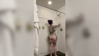 Ravengriim Gets Exposed her Massive Bubble Butt Onlyfans Video