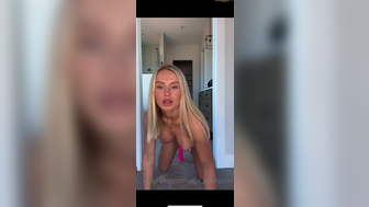 Vega Thompson Riding hard a big dildo onlyfans leaks