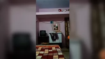 Aunty’s post bath bedroom nude video
 Indian Video