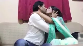 LIC agent did sexy kissing romance with housewife Sarla Bhabhi
 Indian Video