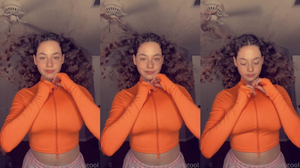 Gali Gool Cute Teen Teases Her Big Tits Onlyfans Video