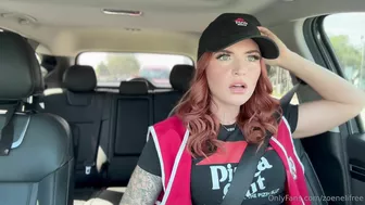 Zoeneli Pizza Slut Got Deep Fucked In Shaved Cunt POV Onlyfans Video