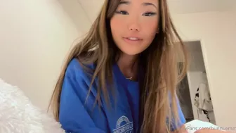 Bunnie.emmie Takes Big Dildo in Wet Cunt Till Cum Onlyfans Video