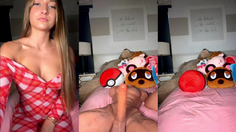 Skylarmaexo September Moth Livestream Video Leaked