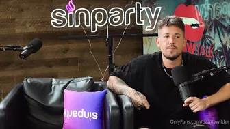 Dainty Wilder Squirting on Podcast Pillow Talk Onlyfans Video