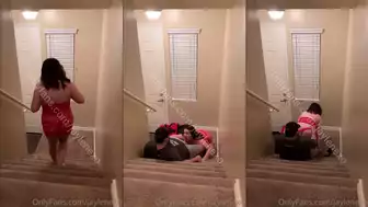 Jaylenexo Blows Pizza Guy's Dick and Fucked on Stairs Onlyfans Leak