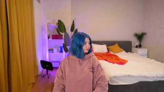 Vixenp Nude Pussy Tease While Try on Haul Live Stream Video