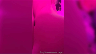 Avaxreyes Removes Panty and Shows Nude Cunt Onlyfans Video