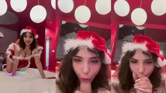 Layladeline Girl Santa Sucking Big Dick and Pussy Fucked Onlyfans Leak