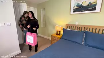 Katie Cooper Dildo fuck and Pussy Eating Lesbian Porn Video