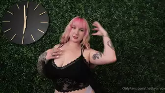 OnlyFans Skylar Vox Shows Off Her Titty Job Skills In Black Lingerie Before A Steamy Creampie Fucking