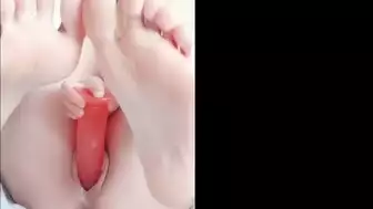 MollyRedWolf Is Feeling Hot And Horny This Morning
