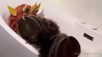 Bishoujomom Gets Naughty in Furry Cosplay Bathtub Video