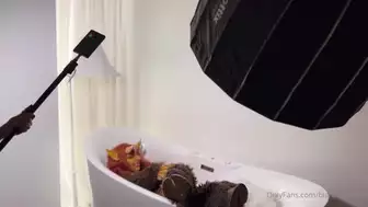 Bishoujomom Gets Naughty in Furry Cosplay Bathtub Video